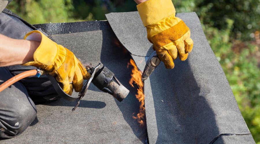 Professional flood damage restoration services in Qulin, MO